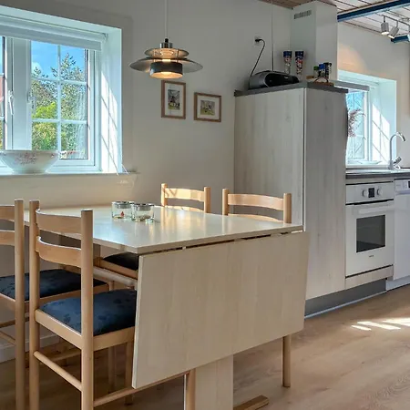 2 Bedroom Beautiful In * 里伯