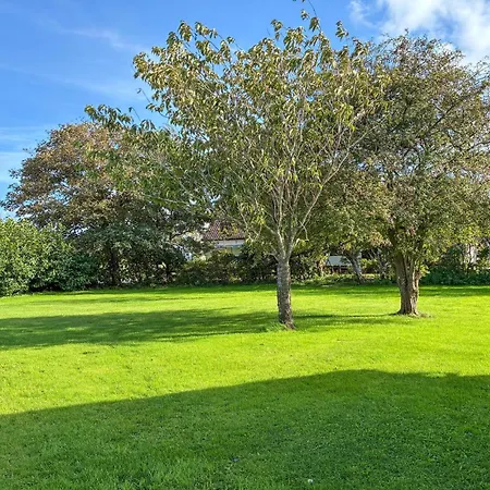 Hébergement de vacances 2 Bedroom Beautiful In