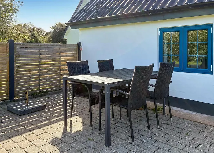 Дом отдыха 2 Bedroom Beautiful In *